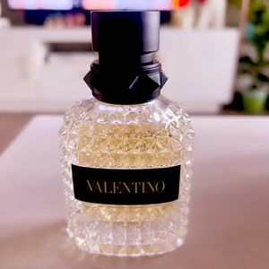 Valentino Uomo Born in Roma Yellow Dream Eau de Toilette 1.7 oz